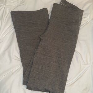 american eagle grey flare leggings
